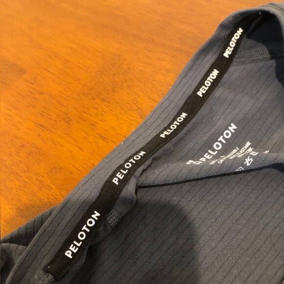 Peloton Lightweight Unisex T-Shirt Size L Pre-Owned - Picture 9 of 14